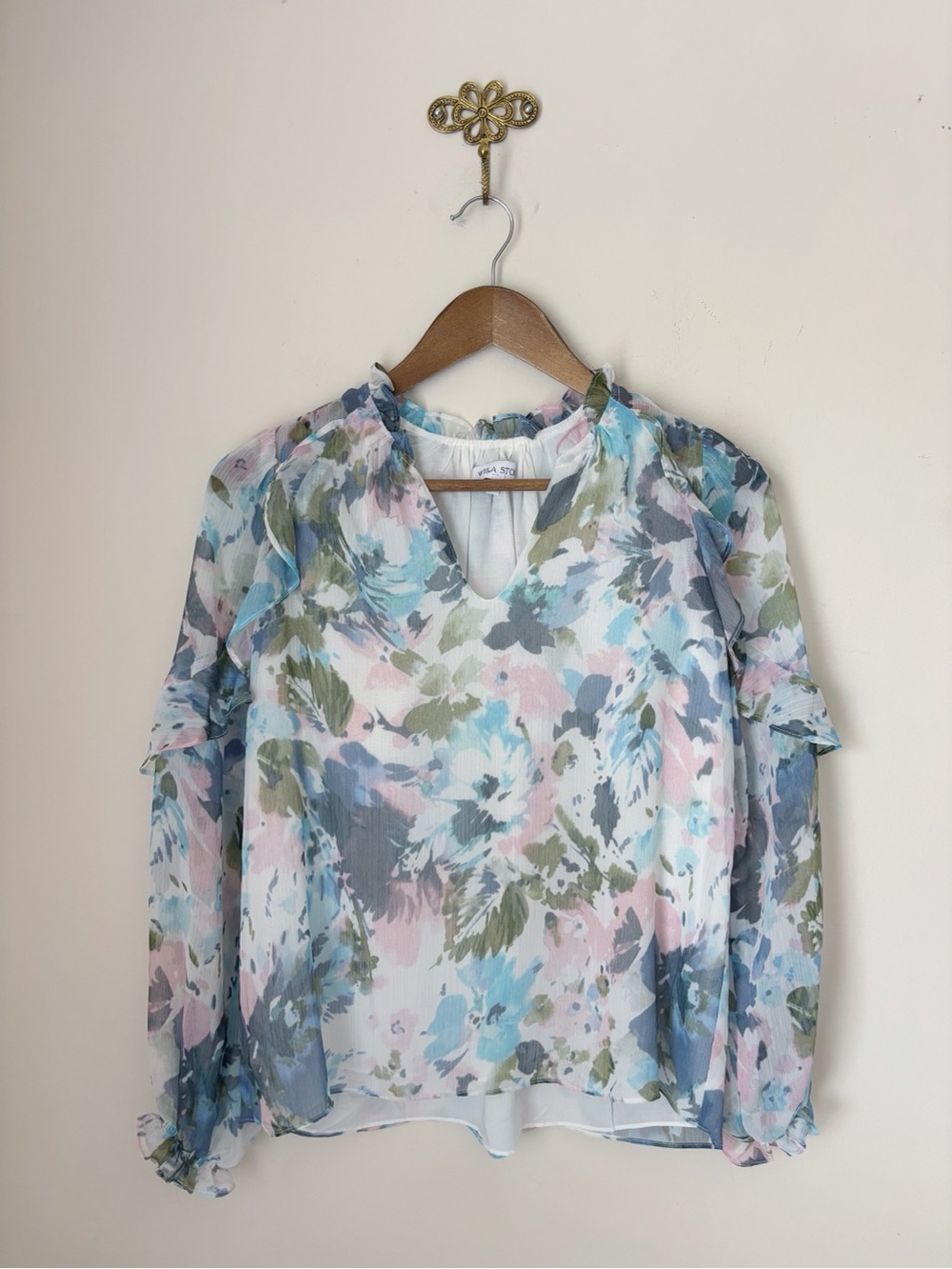 Willa Story Pastel Watercolor Floral Print Ruffle Blouse Small